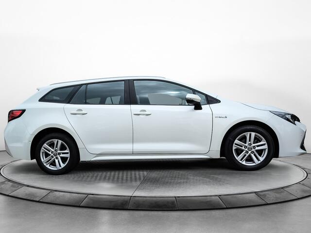 Toyota COROLLA Touring Sports 1.8 Hybrid Business (98 PK) 2e-Eig. & Keurig-Onderh. BOVAG-Garantie. Trekhaak, Navigatie/Apple-Carplay/Android-Auto, Adaptive-Cruisecontrol, Parkeersensoren-V+A, Achteruitrijcamera, Stoelverwarming, DAB, Lm-Velgen-16Inch, Privacy-Glas