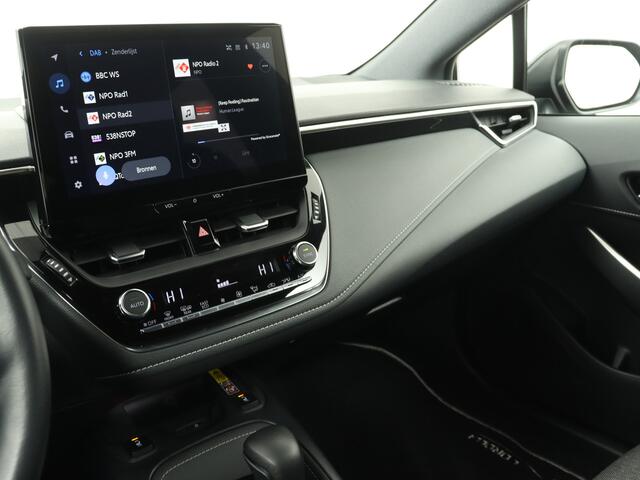 Toyota COROLLA Touring Sports 1.8 Hybrid First Edition | Camera | Parkeersensoren | LM velgen | Stoelverwarming | Climate Control | TLFS CF Ryan