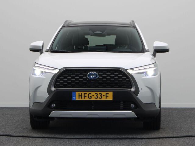 Toyota COROLLA Cross Hybrid 140 Style + Premium Pack II | 10 Jaar Garantie! | Stoelverwarming | Apple Carplay & Android Auto | Panoramadak |