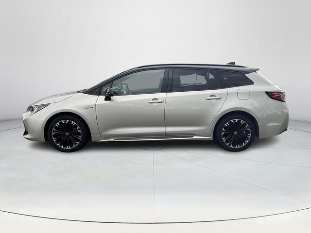 Toyota COROLLA Touring Sports 1.8 Hybrid GR-Sport | Bi-tone lak | Parkeersensoren | Trekhaak | Carplay |
