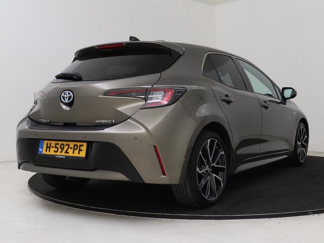 Toyota COROLLA 1.8 Hybrid Executive Pano I Navigatie I Climate Control I Cruise Control I Camera I Elektrisch Glazen Schuif Kantel Dak I