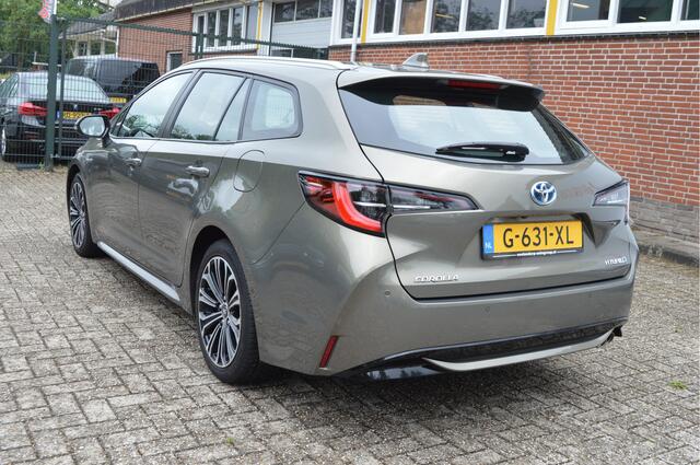 Toyota COROLLA Touring Sports 2.0 Hybrid Busn. Intro Nap / Virtual / Adapt. Cruise