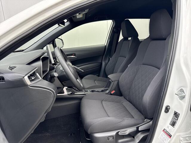 Toyota COROLLA Cross Hybrid 140 Dynamic **STOEL EN STUURWIELVERWARMING/ KEYLESS/ ADAPTIEVE CRUISE CONTROL/ 36 MAANDEN GARANTIE**