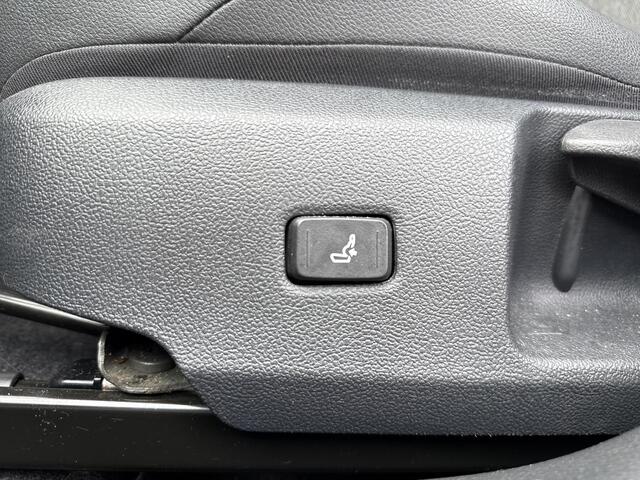 Toyota COROLLA Touring Sports 1.8 Hybrid Dynamic **NAVIGATIE/ STOELVERWARMING/ ADAPTIEVE CRUISE CONTROL/ 36 MAANDEN GARANTIE**