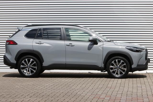 Toyota COROLLA Cross Hybrid 140 Team-D Manhattan Grey