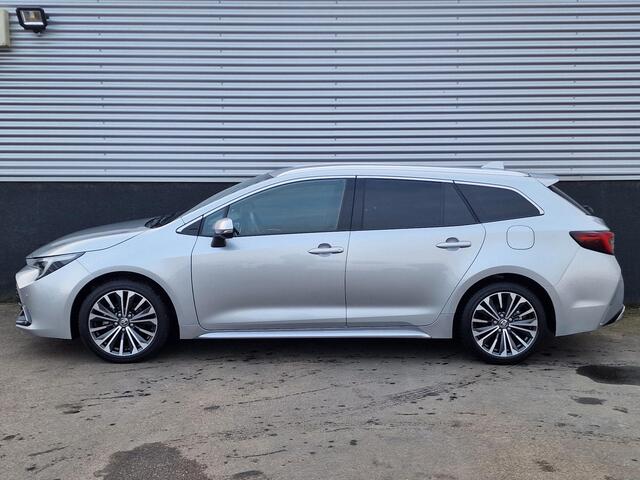 Toyota COROLLA Touring Sports Hybrid 140 Dynamic Adaptieve cruise control, dodehoek detectie, stoelverwarming, Apple Carplay/Android Auto, draadloze telefoonlader, achteruitrij camera,