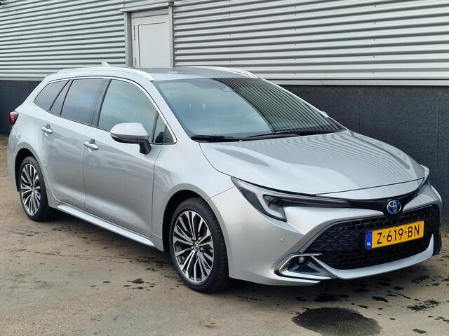Toyota COROLLA Touring Sports Hybrid 140 Dynamic Adaptieve cruise control, dodehoek detectie, stoelverwarming, Apple Carplay/Android Auto, draadloze telefoonlader, achteruitrij camera,