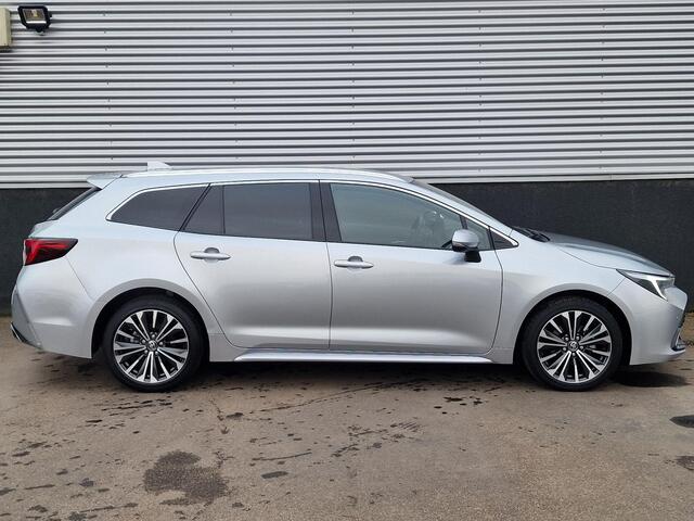 Toyota COROLLA Touring Sports Hybrid 140 Dynamic Adaptieve cruise control, dodehoek detectie, stoelverwarming, Apple Carplay/Android Auto, draadloze telefoonlader, achteruitrij camera,