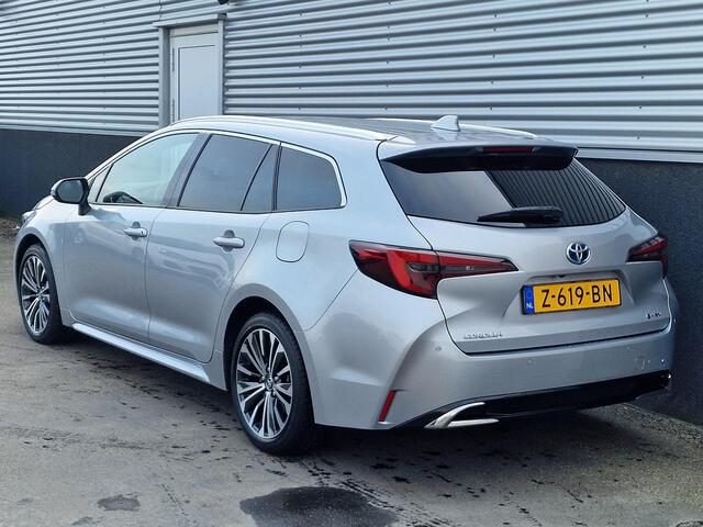 Toyota COROLLA Touring Sports Hybrid 140 Dynamic Adaptieve cruise control, dodehoek detectie, stoelverwarming, Apple Carplay/Android Auto, draadloze telefoonlader, achteruitrij camera,