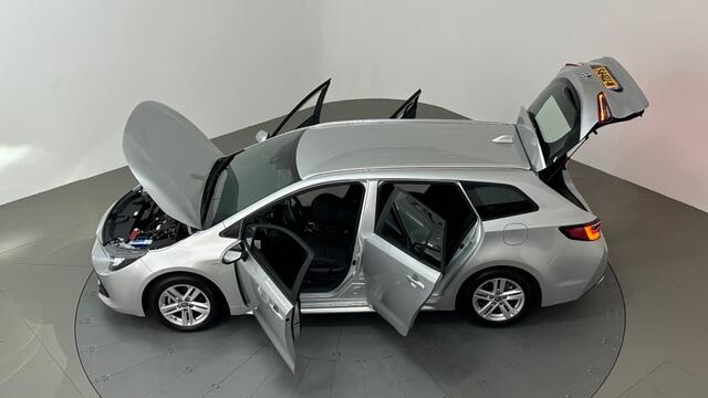 Toyota COROLLA 1.8 HYBRID ADAPTIEVE CRUISE CAMERA CLIMATE CONTROL