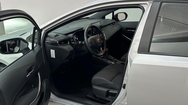 Toyota COROLLA 1.8 HYBRID ADAPTIEVE CRUISE CAMERA CLIMATE CONTROL