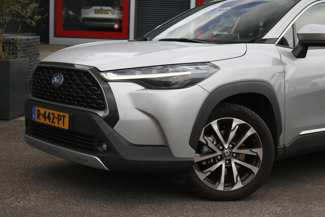 Toyota COROLLA Cross 2.0 Hybrid First Edition | Bearlock