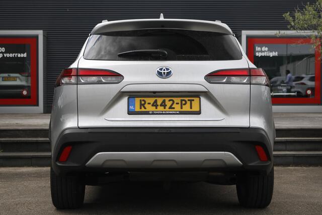Toyota COROLLA Cross 2.0 Hybrid First Edition | Bearlock