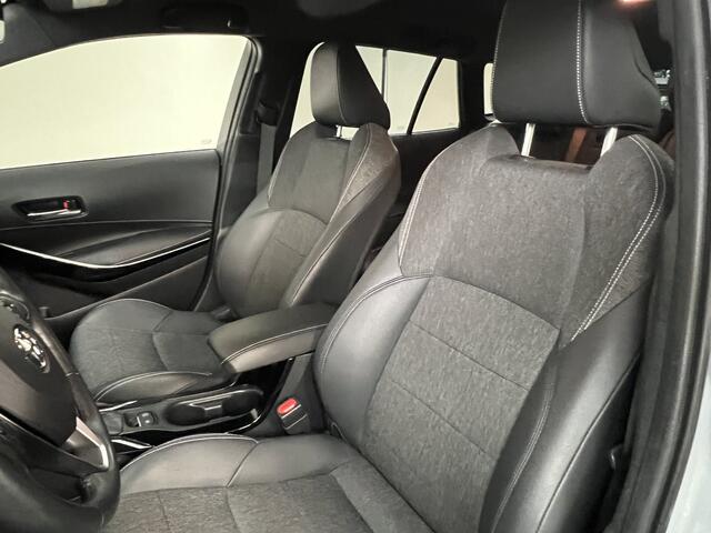 Toyota COROLLA Touring Sports 1.8 Hybrid 122 PK Active Premium Camera / Apple Car Play / Head Up / verwarmde voorstoelen