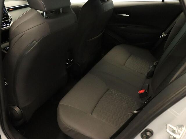 Toyota COROLLA Touring Sports 1.8 Hybrid Active - ORIGINEEL NEDERLANDSE AUTO - PARKEERSENSOREN VOOR EN ACHTER - CRUISE CONTROL ADAPTIEF - APPLE CARPLAY/ANDROID AUTO - MULTIFUNCTIONEEL STUURWIEL - LICHTMETALEN VELGEN 16 INCH - LED KOPLAMPEN