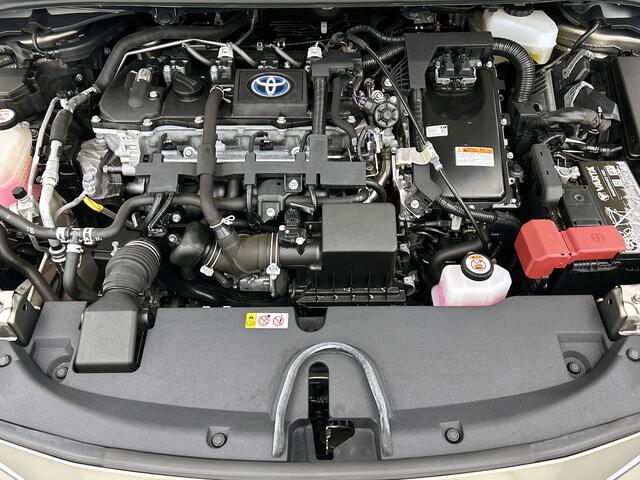 Toyota COROLLA 1.8 Hybrid Dynamic | LM velgen | Half lederen interieur |