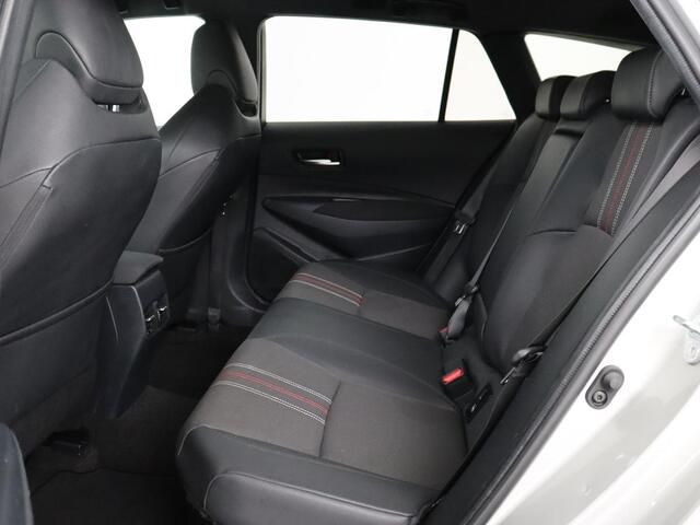 Toyota COROLLA 1.8 Hybrid GR-Sport | Trekhaak | Stoelverwarming | Adaptive cruise | Camera | Carplay | Sportstoelen | Full LED | Park Assist | Keyless