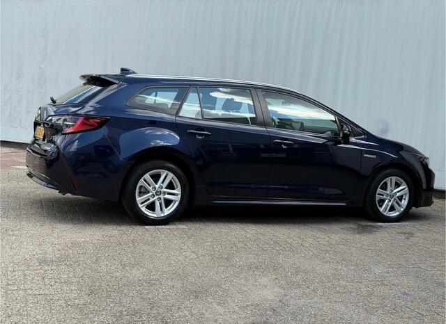 Toyota COROLLA Touring Sports 1.8 Hybrid Active / Carplay