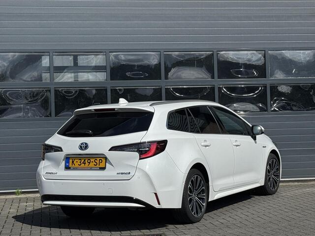 Toyota COROLLA TOURING SPORTS 1.8 HYBRID EXECUTIVE I AUTOMAAT I ADAPTIVE CRUISE CONTROL I ALCANTARA BEKLEDING I APPLE CARPLAY