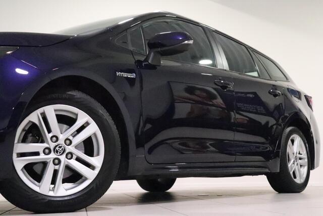 Toyota COROLLA Touring Sports 1.8 Hybrid Active, Trekhaak, Apple Carplay/Android Auto, Klimaat controle, LM velgen, Adaptieve Cruise Control & Achteruitrijcamera!