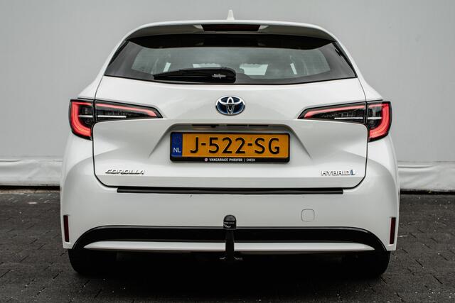 Toyota COROLLA Touring Sports 1.8 Hybrid Active Trekhaak/ Carplay/ Camera/ Dab/ Full led/ Cruise control/ 16" Lmv