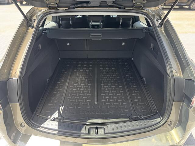 Toyota COROLLA Touring Sports 1.8 Hybrid Style Dodehoeksensor. Parkeersensoren V+A, Apple Carplay/Android Auto , All-in Rijklaarprijs