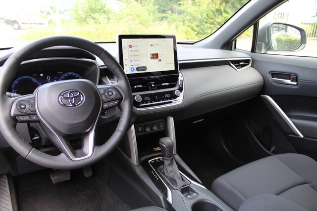 Toyota COROLLA Cross 1.8 Hybrid 140 Style Plus | Rijklaar | Navi | LED | Stoel-/stuurverw. | El.achterklep | Keyless | Adap.cruise | Sensoren v+a