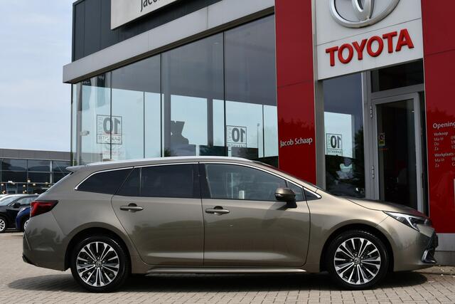 Toyota COROLLA Touring Sports 1.8 Hybrid First Edition Automaat 140pk | LED koplampen | Cloud Navigatie | Parkeersensoren | BTW-auto |