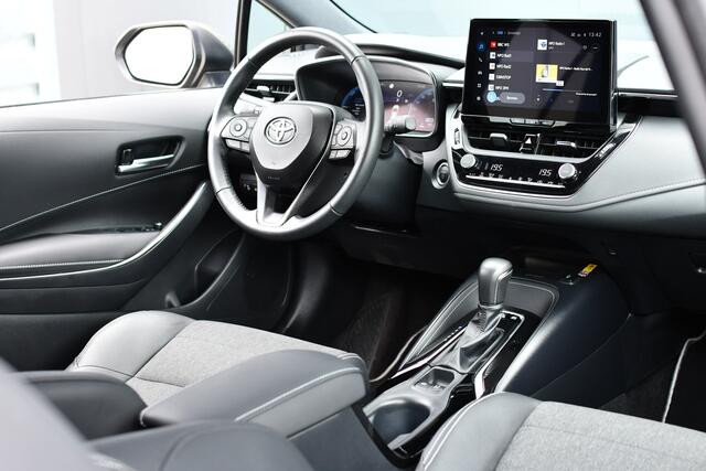Toyota COROLLA Touring Sports 1.8 Hybrid First Edition Automaat 140pk | LED koplampen | Cloud Navigatie | Parkeersensoren | BTW-auto |