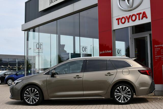 Toyota COROLLA Touring Sports 1.8 Hybrid First Edition Automaat 140pk | LED koplampen | Cloud Navigatie | Parkeersensoren | BTW-auto |