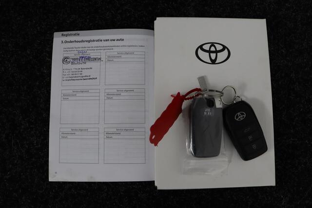 Toyota COROLLA Cross Hybrid 140 Style | Achterklep, elektrisch bedienbaar | Apple Carplay/Android Auto |