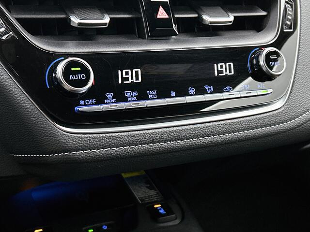 Toyota COROLLA Touring Sports 2.0 Hybrid GR-Sport | 18 pk | Apple Carplay | Sportstoelen | Parkeersensoren voor & achter |