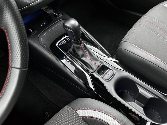 Toyota COROLLA Touring Sports 2.0 Hybrid GR-Sport | 18 pk | Apple Carplay | Sportstoelen | Parkeersensoren voor & achter |
