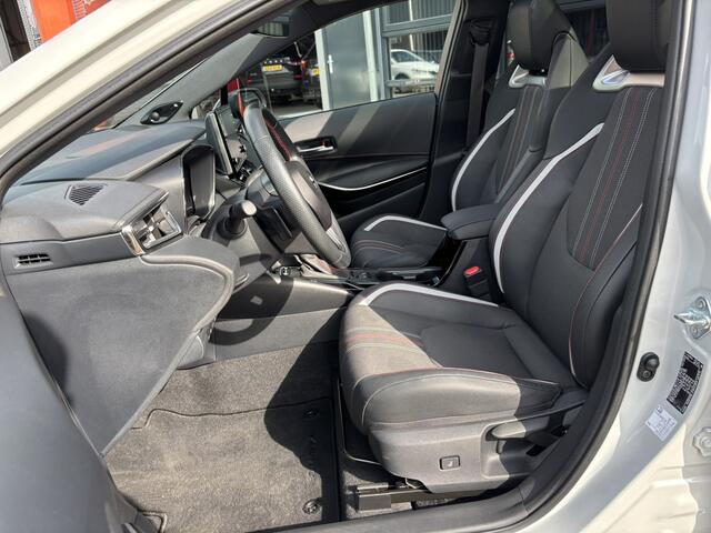 Toyota COROLLA Touring Sports 2.0 Hybrid GR SPORT PLUS / Apple Carplay / Android Auto / Schuif Kanteldak / Stoel & Stuurverwarming /