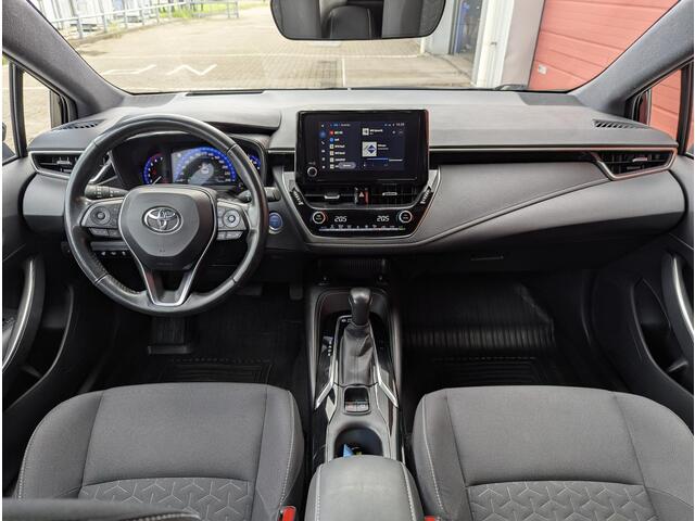 Toyota COROLLA 1.8 Hybrid Dynamic Plus | Stoel- stuurverwarming | Elektrische kofferklep | Lexus 18" LM | ACC | BSM | HUD