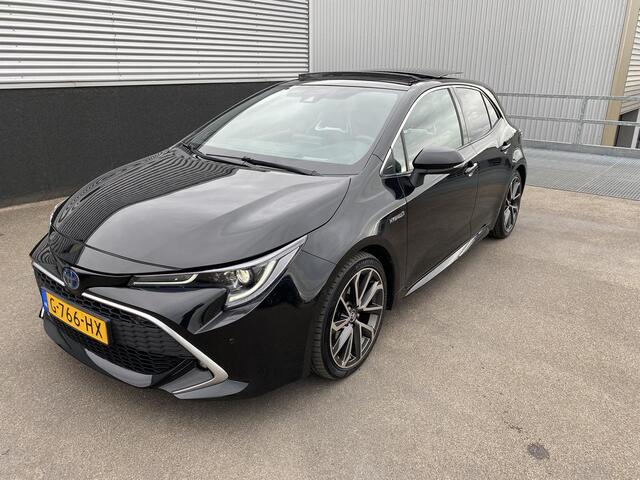 Toyota COROLLA 2.0 Hybrid Premium Panoramisch schuif-/kanteldak, trekhaak, navigatie Apple CarPlay/Android Auto, dodehoek detectie, head-up display, stoelverwarming