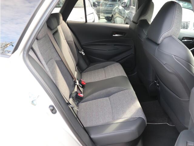 Toyota COROLLA Hybrid 140 Dynamic I Direct leverbaar I Half-leder I Dodehoekdet