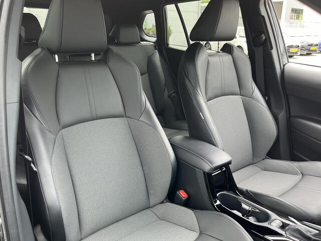 Toyota COROLLA Cross Hybrid 140 Style