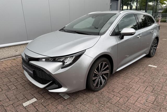 Toyota COROLLA Touring Sports 1.8 Hybrid Dynamic Apple Carplay & Android auto, Stoelverwarming