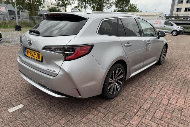 Toyota COROLLA Touring Sports 1.8 Hybrid Dynamic Apple Carplay & Android auto, Stoelverwarming