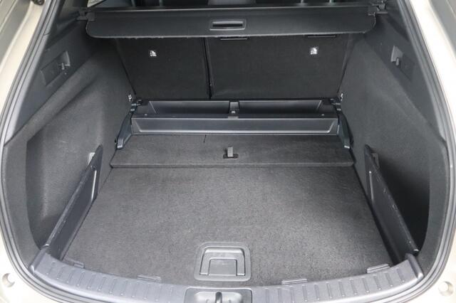 Toyota COROLLA 1.8 Hybrid Dynamic | Stoelverwarming | Navi | Camera