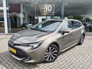 toyota-corolla-1.8-hybrid-business-
