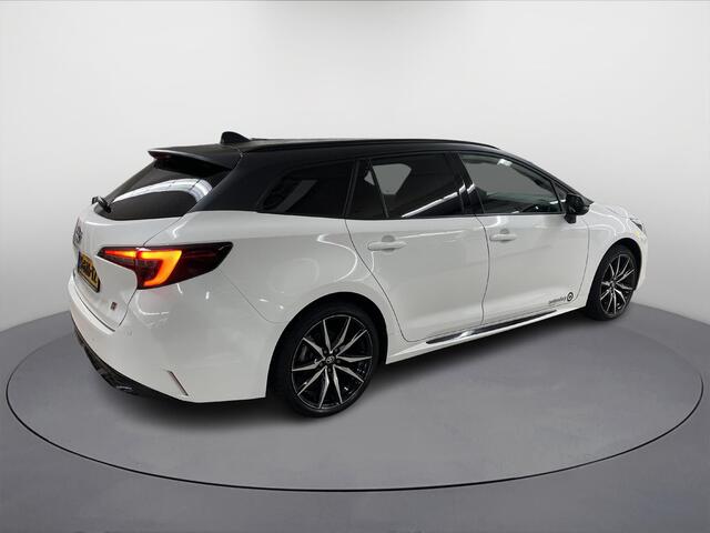 Toyota COROLLA Touring Sports 2.0 High Power Hybrid GR Sport Plus Bi-tone