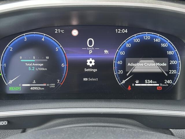 Toyota COROLLA Cross Hybrid 140 Style Parkeersensoren V+A | Blind spot monitor | Navigatie | 18 inch