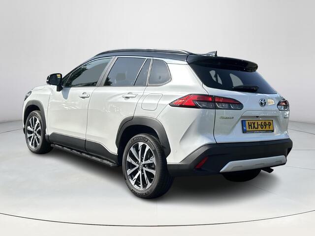 Toyota COROLLA Cross Hybrid 200 Executive | Bi-tone lak | Lederen bekleding | Carplay | Stoel- + stuurverwarming |