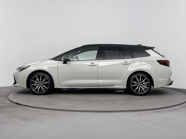 Toyota COROLLA Touring Sports Hybrid 180 GR Sport | Apple Carplay & Android Auto | Parkeercamera |