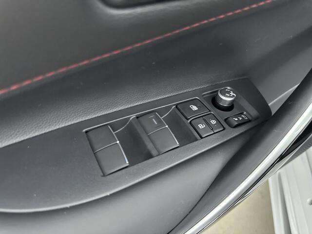 Toyota COROLLA Touring Sports Hybrid 180 GR Sport | Apple Carplay & Android Auto | Parkeercamera |