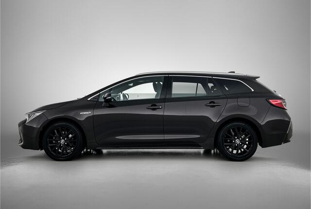 Toyota COROLLA Touring Sports 2.0 Hybrid Executive | Panoramadak | JBL | Navigatie | PDC voor en achter | Stoelverwarming |