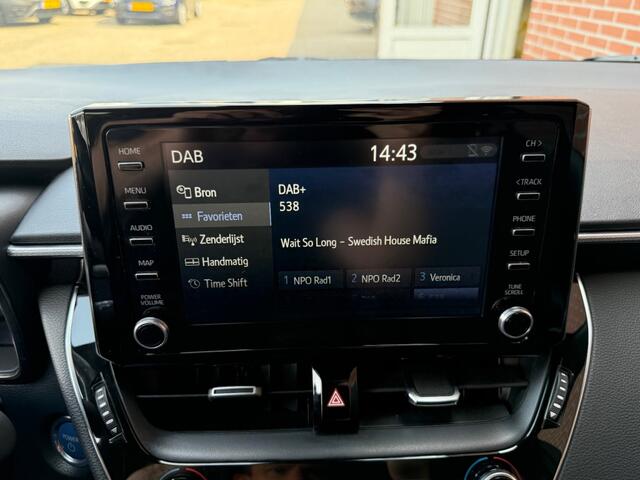 Toyota COROLLA Touring Sports 1.8 HYBRID DYNAMIC CARPLAY CAMERA CLIMA ADAP-CRUISE STOELV 17-LMV