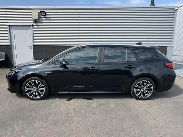 Toyota COROLLA Touring Sports 1.8 Hybrid Dynamic CVT automaat 1e eigenaar dealer onderhouden incl: AppleCarplay / AndroidAuto, Climate Controle, Cruise Control, Parkeerhulpcamera, Metallic lak, LM velgen